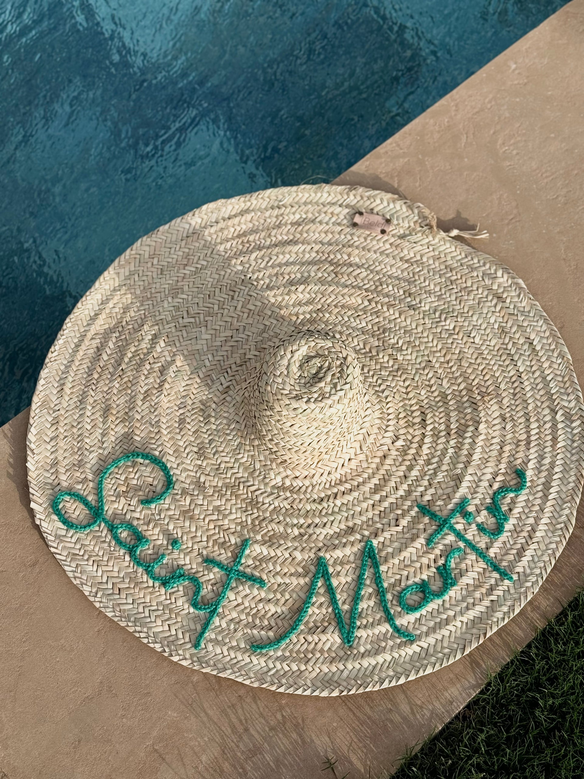 Chapeau en palme à personnaliser - Avec ou sans franges - Chapeau brodé Saint Martin - Personnalisable - Très grand chapeau en paille marocain - Décoration murale à personnaliser