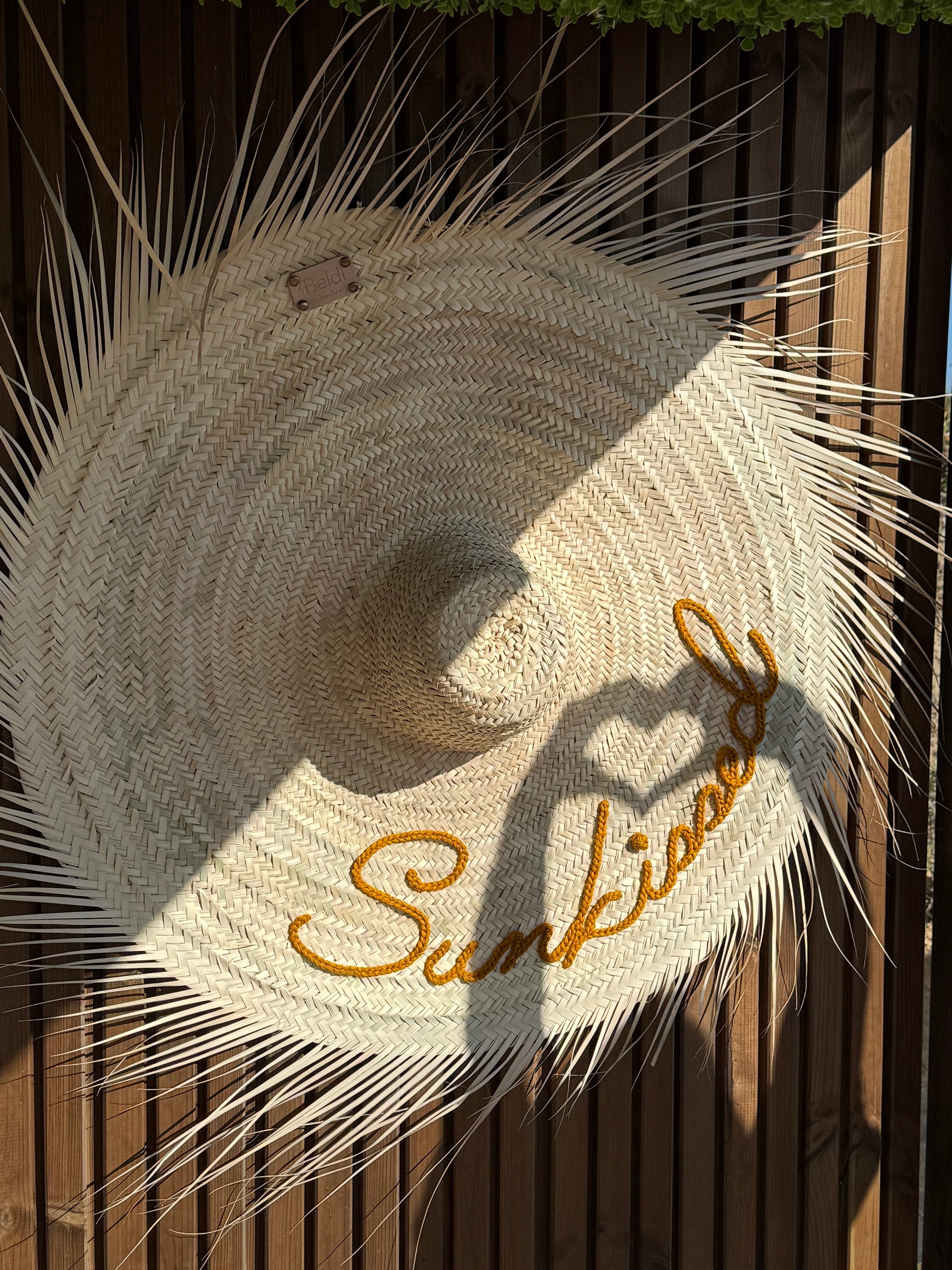 Chapeau en palme à personnaliser - Avec ou sans franges - Chapeau brodé Sunkissed- Personnalisable - Très grand chapeau en paille marocain - Décoration murale à personnaliser